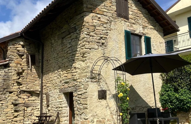 Casavabene Casina Capriolo - charming tiny house with tranquility and nature