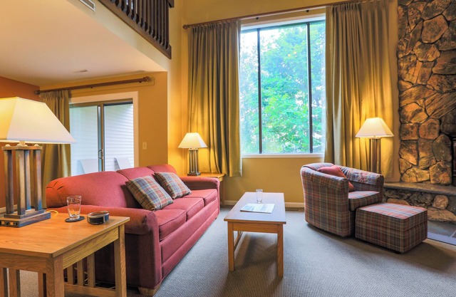 Cascade Lodge u33 - Walk to village main street