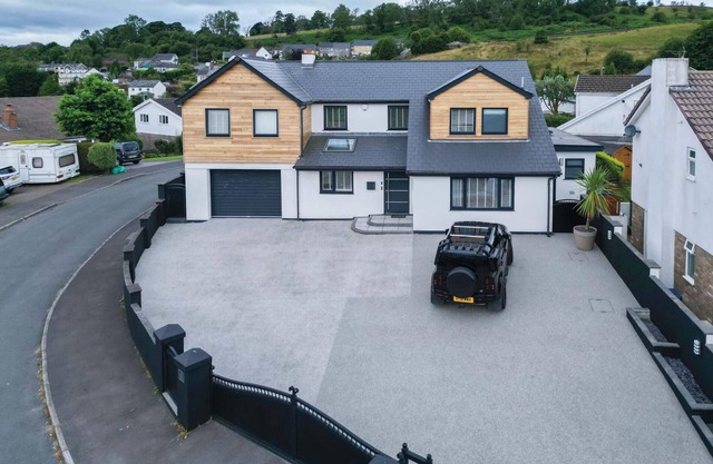 Castell Morlais - Luxurious 5 Bed - Pontsticill