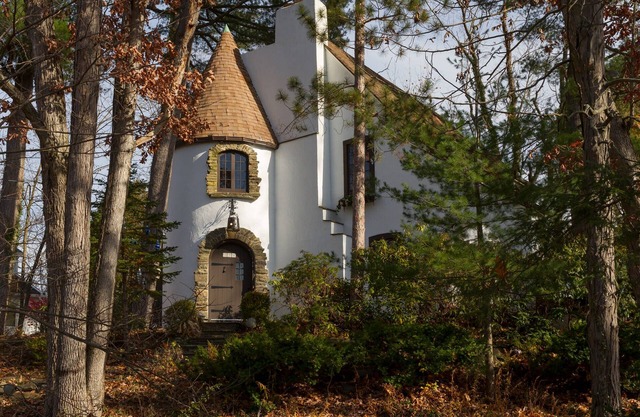 Castle on Glen