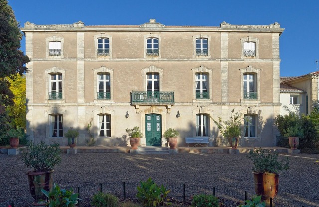 Castle, Pool & Park, 15 km from beaches & Sète