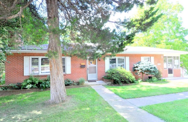 Castle View - wifi, game room, grill, fireplace, kid friendly, pets