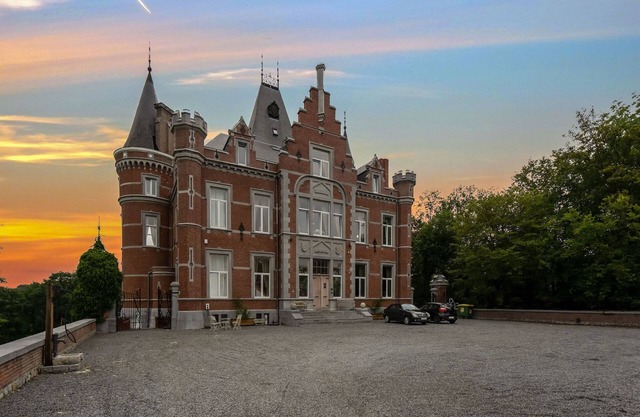 Castle with wellness and zipline
