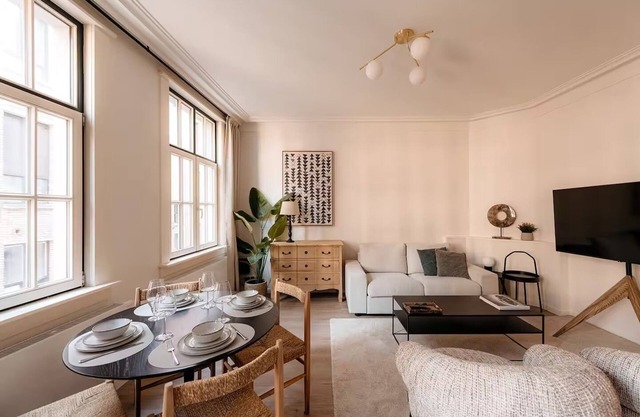 Cathedral View Apartment With Terrace