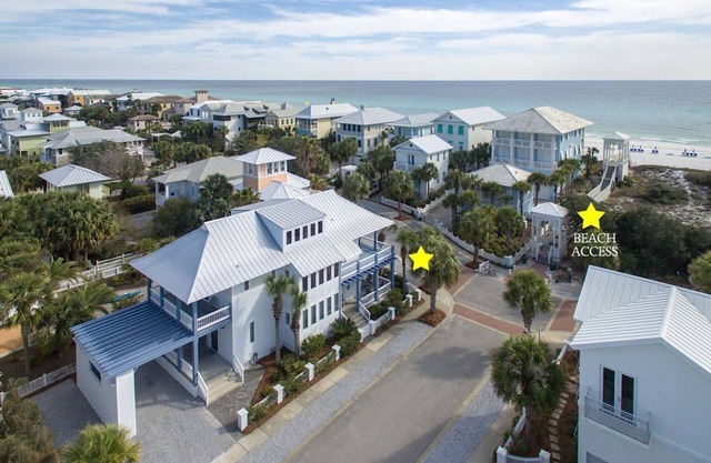 CELEBRATION BEACH HOUSE-29 PACES TO BEACH WALKOVER-CARILLON BEACH-8 BEACH CHAIRS