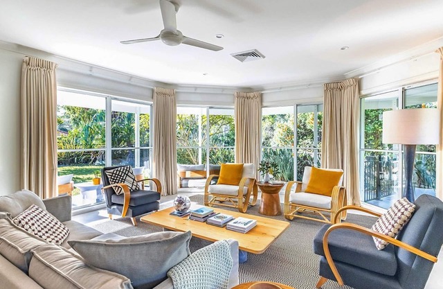 Celeste, 26 Bonito Street - Tranquil, Stylish & Pet friendly