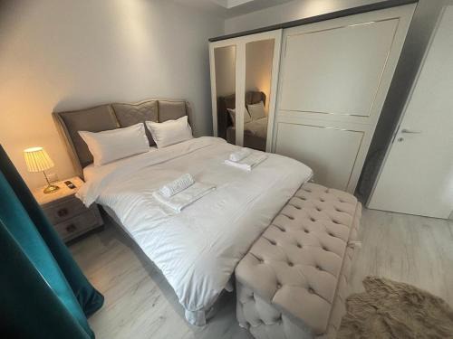 Central! 2 Rooms,2 Beds,1 Parking,Shopping&Swimming