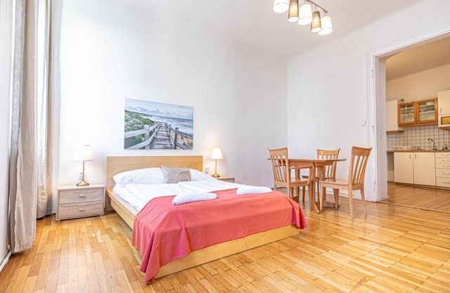 Central 2BR Apartment by Wiener Stadthalle