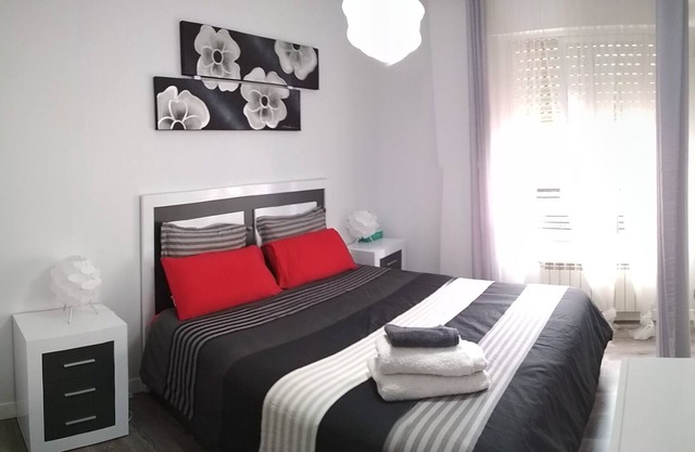 CENTRAL AND COMPLETELY REFORMED APARTMENT. Wifi.
