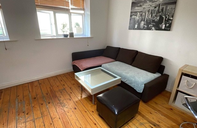 Central Apartment Comfortable Easy Self Access