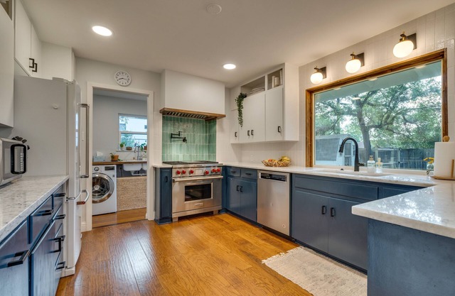 Central Austin Home: Indoor & Outdoor Play Areas