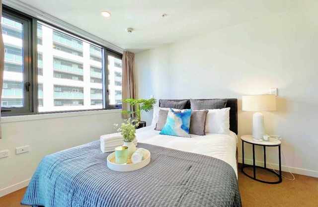 Central City 2 bedroom Close to Everythingn