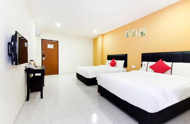 Central Hotel