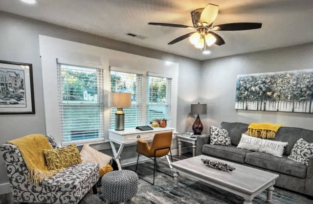 Central Retreat A, NEW Family & Pet Friendly