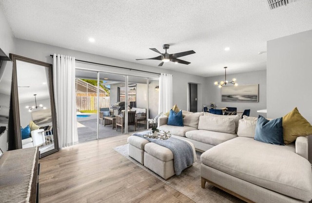 Central St Pete | Pool, Gameroom
