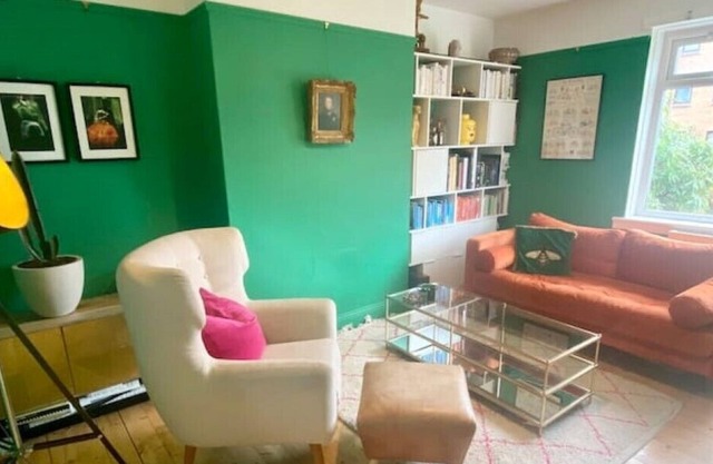 Central, stylish 2 bed house- Morningside Edinburgh with big garden