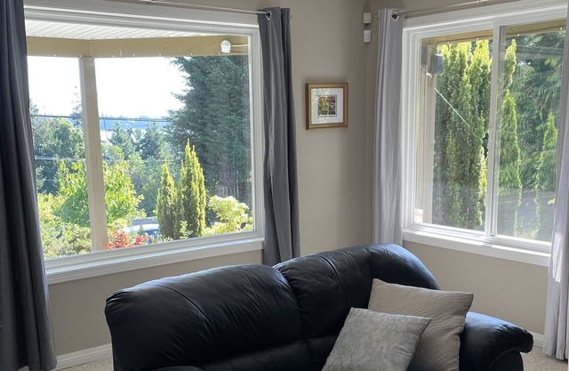 Centrally located ocean view suite for work or vacation.