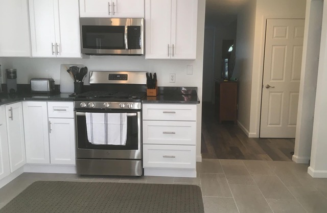 Centrally located 2-bedroom townhome near it all.