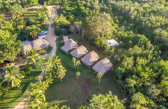 Cerros Beach Inn