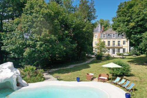 Château de Corcelle - Chambres et table d'hôtes