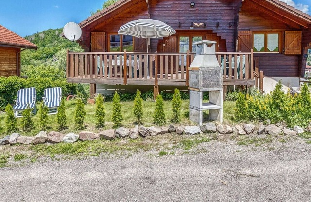 Chalet in Saint-Maurice-sur-Moselle with sauna