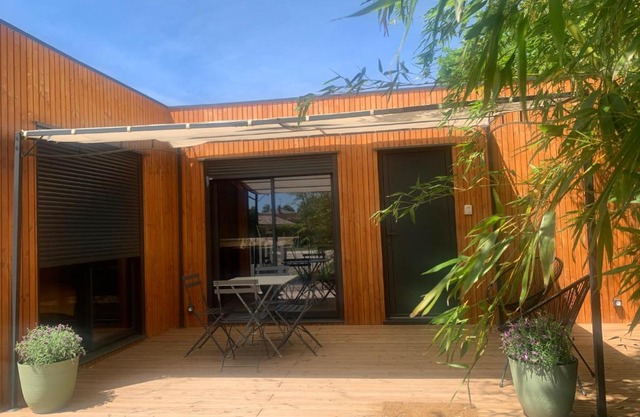 Chalet 1 contemporain dans son écrin de verdure