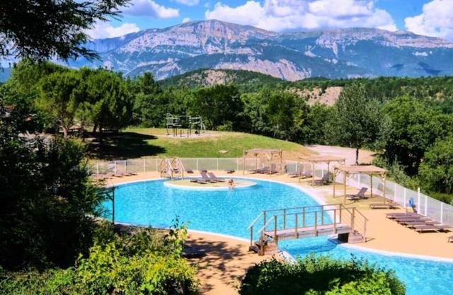 Chalet 4 étoiles - Parc aquatique - efahf0