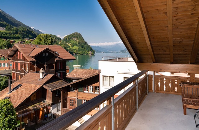 Chalet Apartments Iseltwald