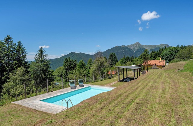 Chalet "Casa Albereta" with Mountain View, Private Pool & Private Terraces