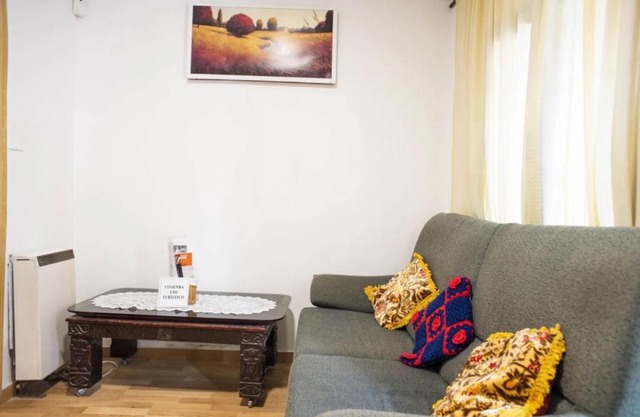 chalet 6 habitaciones dos baños