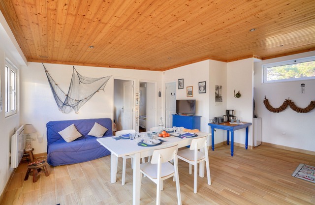 Chalet for 4 in Loctudy 500m from the beach
