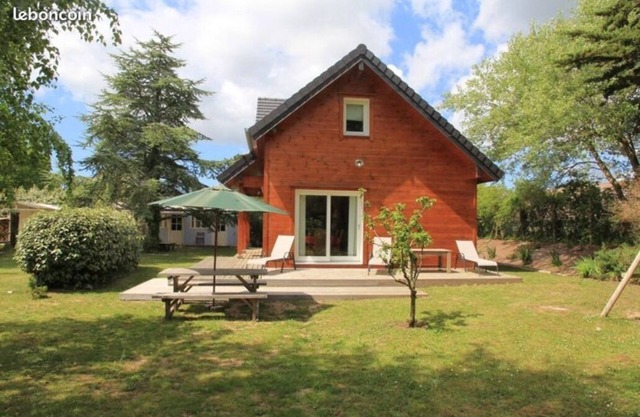 Chalet des Isles around the Golf course