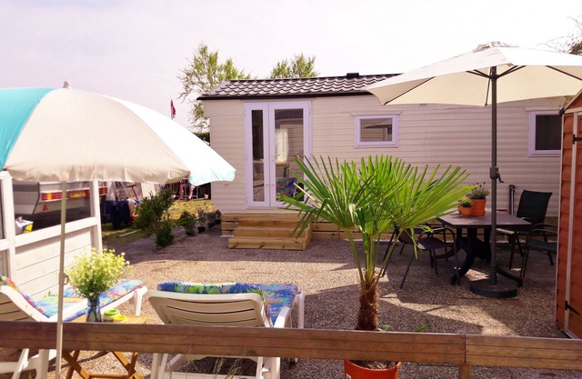 Chalet IJmuiden aan Zee, near the beach