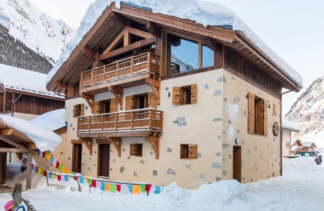 Chalet in Champagny by Ski Slopes