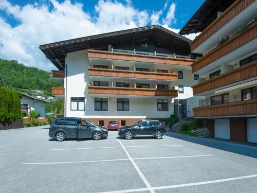 Chalet in Kaprun near Ski Slopes, cleaning included