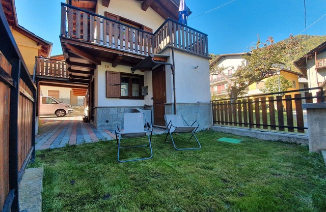 Chalet 'Maison Du Coeur - Bien-être' with Mountain View, Private Terrace and Wi-Fi