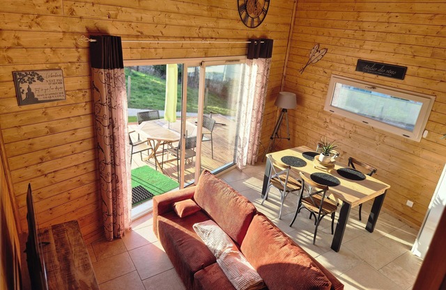 Chalet on the banks of the Saône