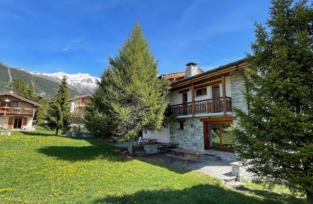 Chalet Pierres et Bois, 16P Proche Télécabine D'orèlle/Accès 3 Vallées