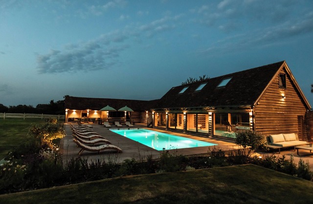 Chalet Style apartment with bed pods. Great for groups of friends