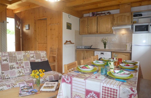 CHALET with 2 bedrooms in MONT-BLANC country