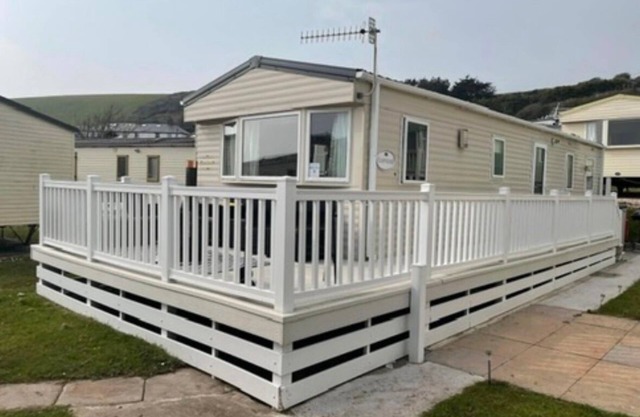 Challaborough Bay Caravan, Sleeps 8 - Pet Friendly