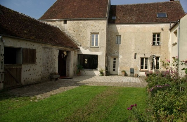 Chamb. and breakfast 8/10 people near Disneyland, feline park, Vaux le Vicomte