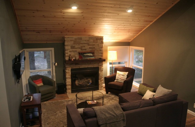 Chamberlands Cabin, Private Beach, Bar, Restaurant