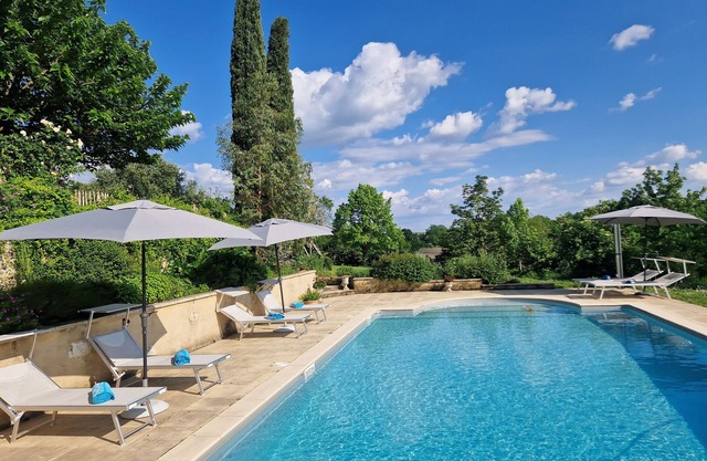 Chambre D'hôtes Avec Jardin et Piscine - Petit Déjeuner Inclus