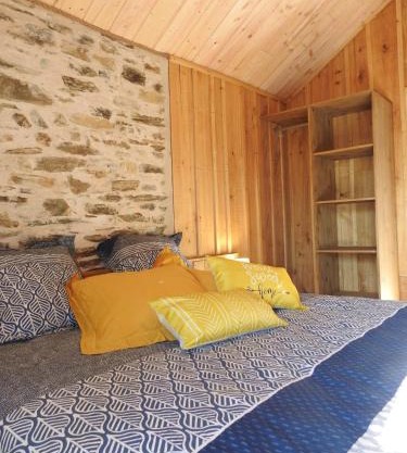 Chambre d'hôtes de charme Pierres anciennes, confort et nature 2
