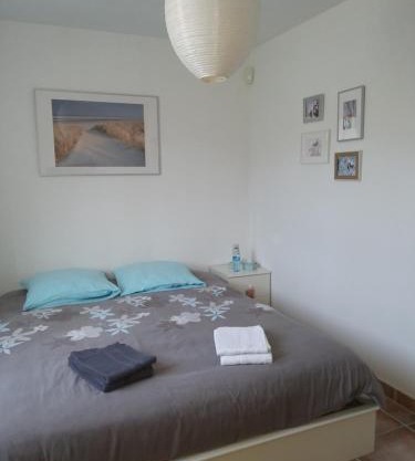 Chambre et sanitaires privés chez un particulier