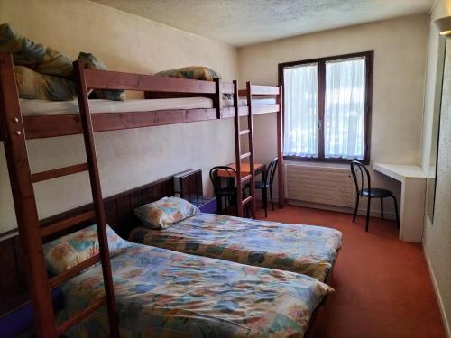 Chambre Quadruple avec Salle de Bains Privative 1