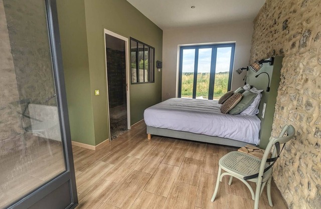 Chambre sur Jardin Avec Jacuzzi Privatif L'été et Terrasse