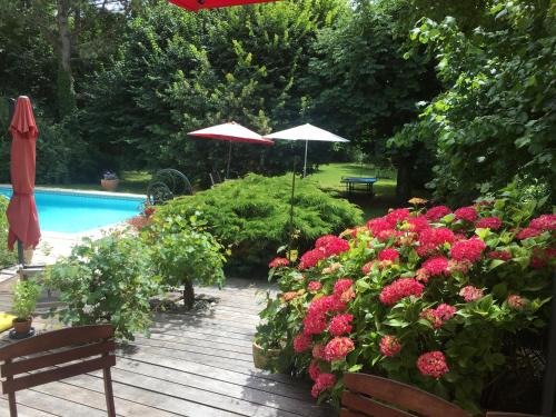 CHAMBRES D HÔTES Chez Françoise et Michel PISCINE 4 chambres 8 lits