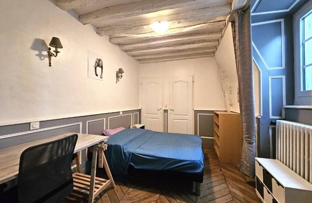 Chambres d'Hote sleeps 2 with pool and fully equipped kitchen Le Mans/Circuit 24 H